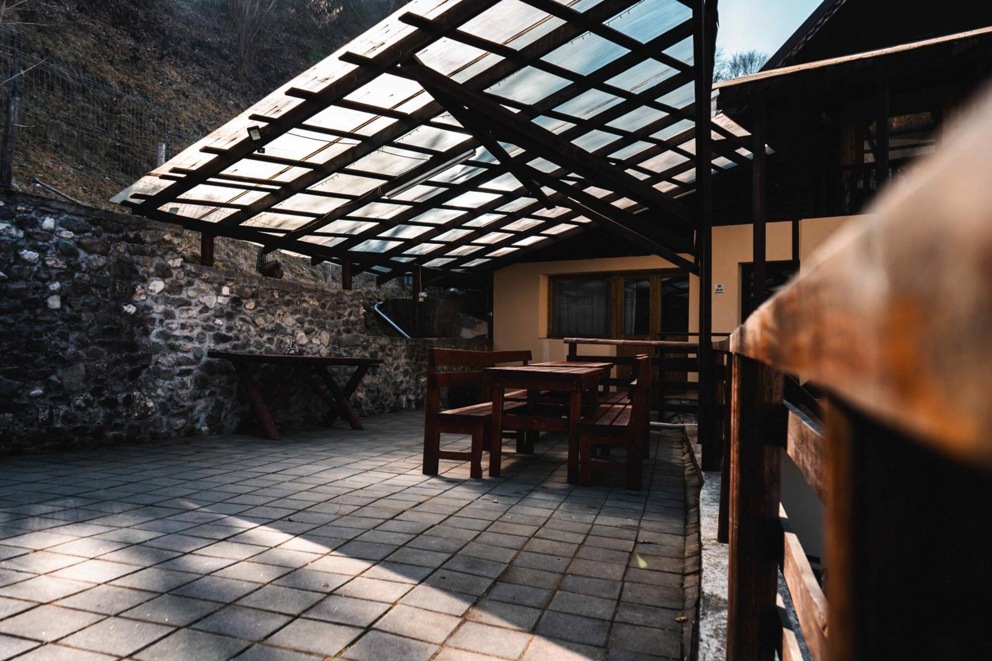 Pensiunea Casa Soarelui Podu Dimbovitei Exterior foto